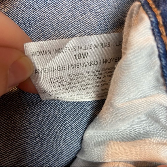 Code Bleu denim capris with side stripe detail - Picture 6 of 6